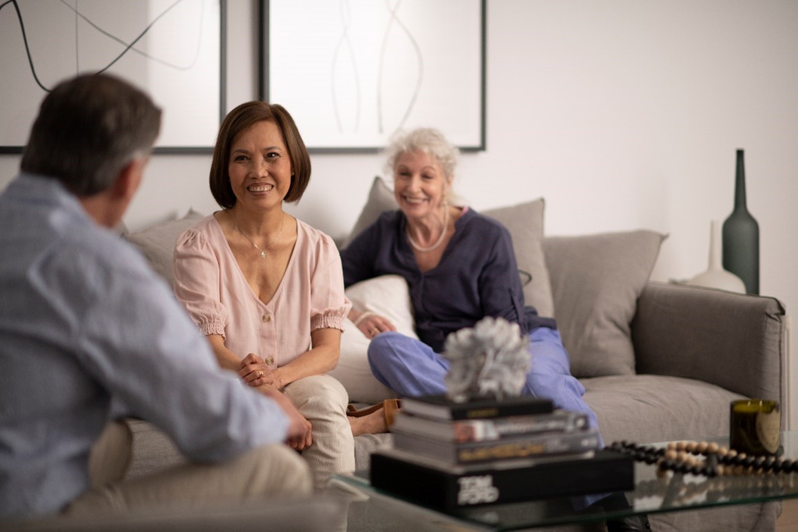 Tips to reconnect with old friend