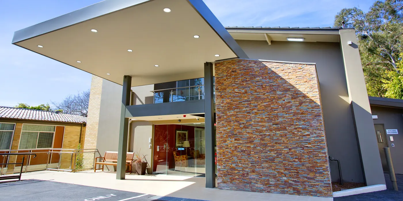 stpauld entrance.jpg